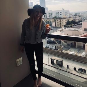 Meet your Posher, Rachel